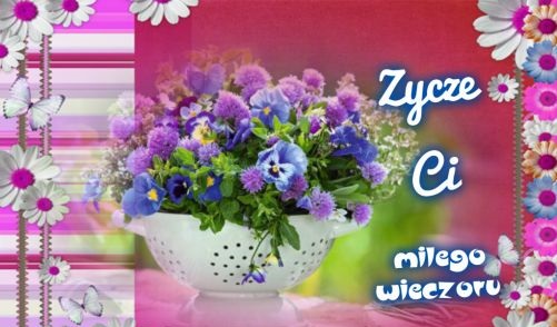 Bukiet kwiatów na stole miłego wieczoru
